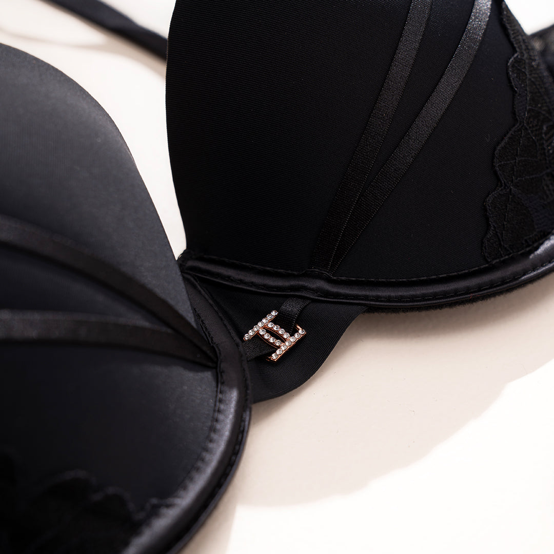 Victoria Secret T259 Bra Set