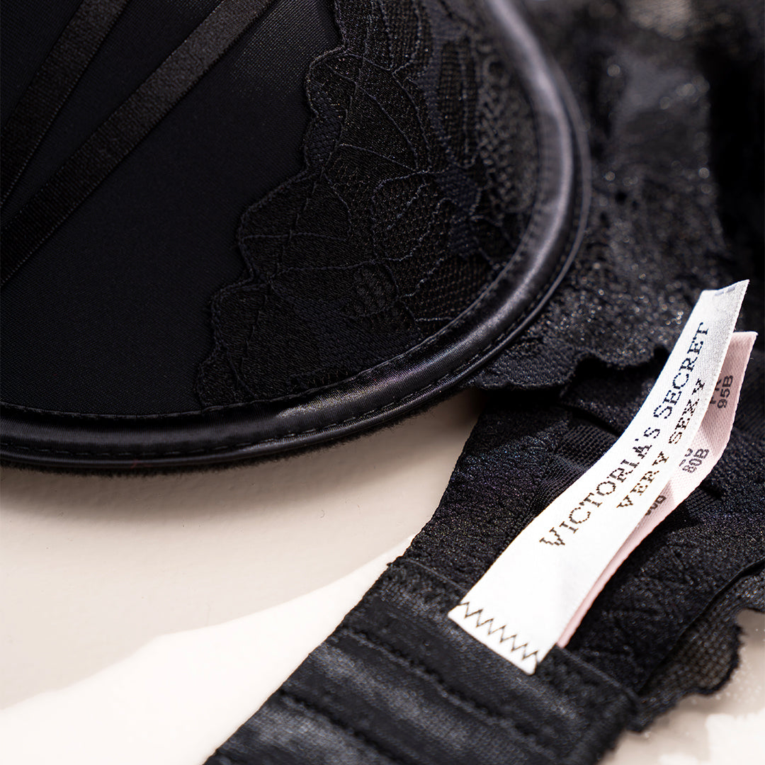 Victoria Secret T259 Bra Set