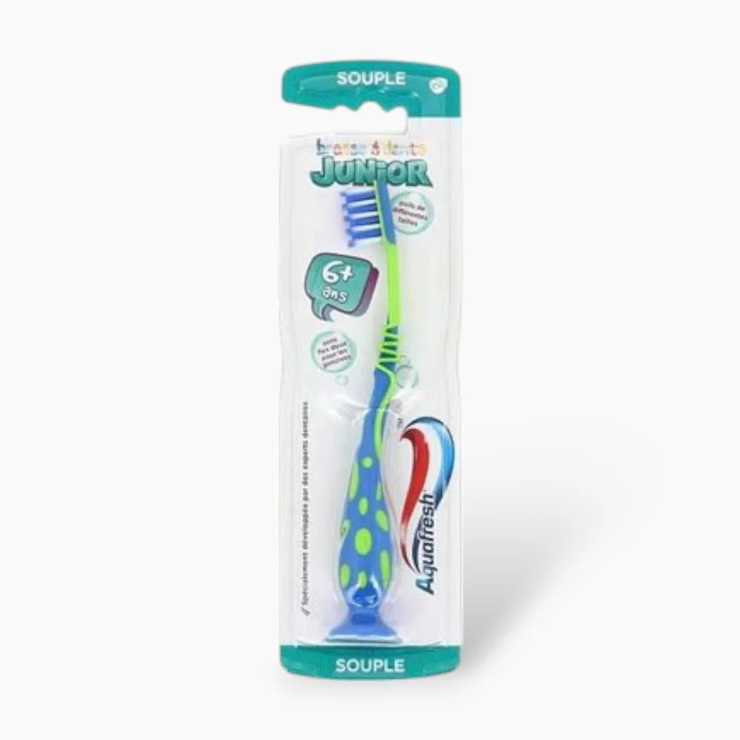AquaFresh Junior Ans Souple Tooth Brush - 6-8 Yrs