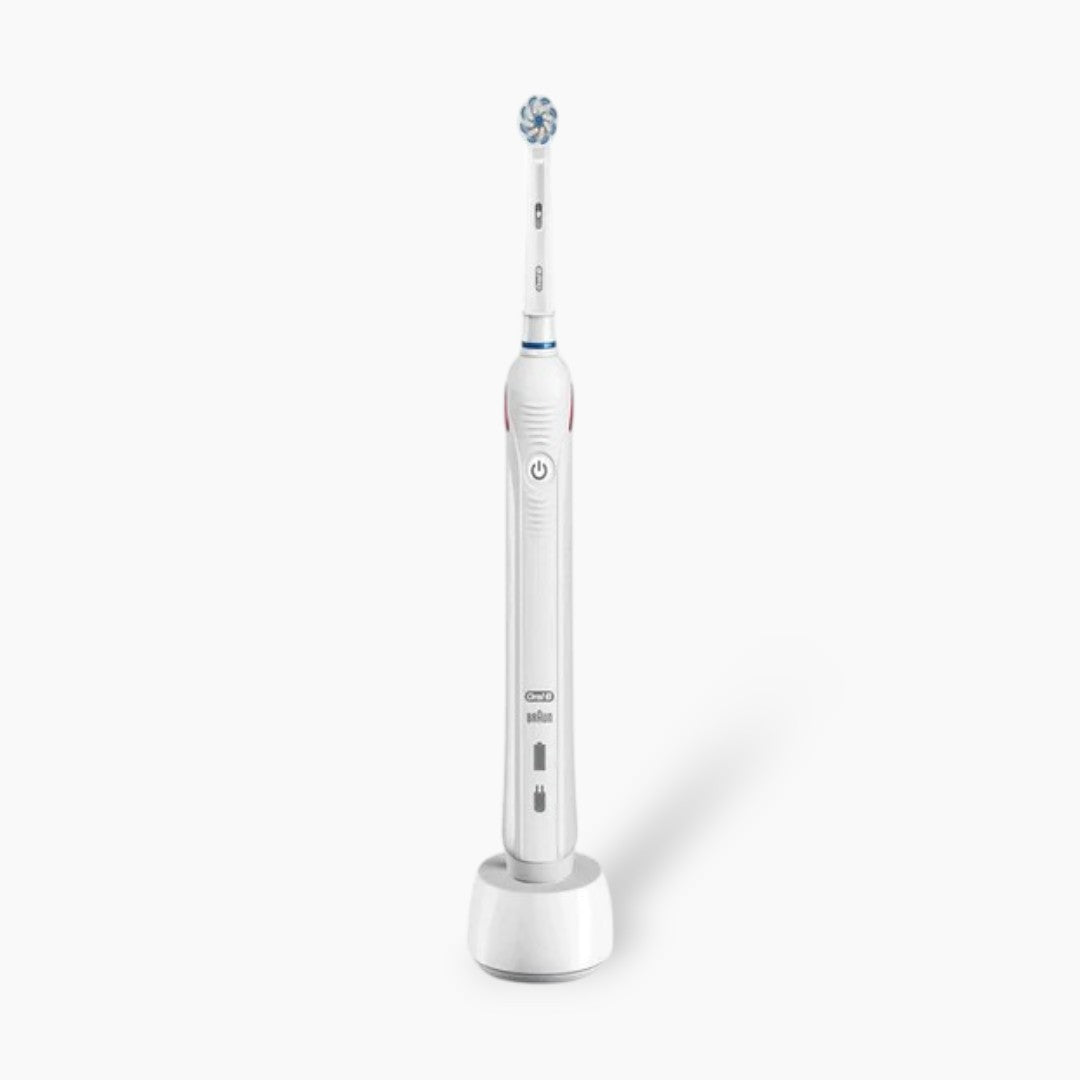 Oral B Pro 2 -  2700 Sensi Ultra Thin Electric Tooth Brush
